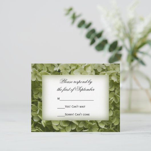 Green Annabelle Hydrangea Flower Wedding RSVP Kaar (Staand voorkant)