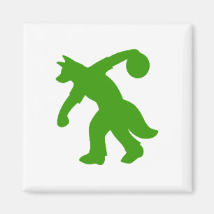 Green Anthropomorphic Canine Bowling Magnet 0001