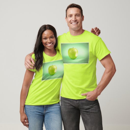 "Green Apple" Cute Photo. Bestel nu T-shirt (Unisex)