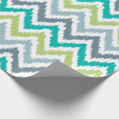 Green Aqua Gray Zigzags Ikat Pattern Cadeaupapier (Hoek)