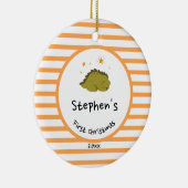 Green Baby Dino | Eerste Oranje kerststreep Keramisch Ornament (Rechts)