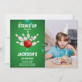 Green Background Bowling Birthday Invitation phot Kaart (Voorkant)