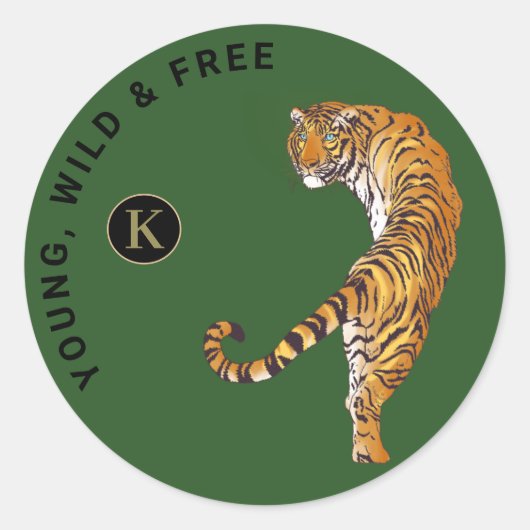 Green Background van Young, Wild & Free Tiger Mono Ronde Sticker (Voorkant)