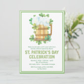 Green Beer en Shamrocks St. Patrick's Day Invite (Staand voorkant)
