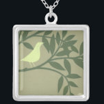 Green Bird Perched on Green Branch Zilver Vergulden Ketting<br><div class="desc">Zoals de kleur groen? Dan is dit de perfecte kunstdrukkunst voor je! Dit prachtige schilderij van een geel-groene vogel op een donkergroene tak past perfect bij elk Zazzle product. Het afbeelding van Norman Wyatt bestaat uit drie groene tinten. Bestel vandaag nog!</div>