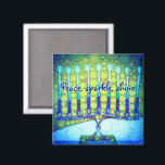 Green Blue Hanukkah Menorah Peace Sparkle Shine Magneet<br><div class="desc">"Vrede, glans, glans." Een close-upfoto van een heldere, kleurrijke, blauwe en groene artsy menorah helpt je om in stijl te genieten van de feestdag van Hanukkah. Voel de warmte en de vreugde van het vakantieseizoen als je deze heldere, kleurrijke Hanukkah-magneet gebruikt. Matchingkaarten, briefing, stickers, kussens, huishoudelijke artikelen, tassen en andere...</div>