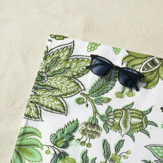 Green Boho Floral Monogram Strandlaken (In situ)