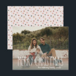 Green Boho Polka Dot Kerstmis Volledige foto Feestdagenkaart<br><div class="desc">Deze groene boho polka stip met kerstfeestdag is perfect voor je moderne bohemische vakantiegroet. Het klassieke rustige, maar delicate, handgetekende lettertype geeft het een oorvolle blik, terwijl het schattig en eenvoudig blijft. De polka stippen komen in de aardtoon van rood, sage groen, wazige roze, terracotta, roest, en bruin. Het ontwerp...</div>