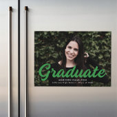 Green | Bold Script Photo Graduation Announcement Magnetische Uitnodiging