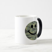 Green Camo Face Magische Mok (Voorkant rechts)