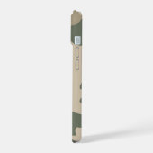 Green Camo Pattern iPhone 15 Case (Linkerkant)