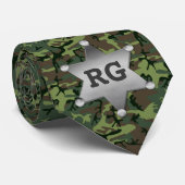 Green Camouflage Pattern Sheriff Badge Monogram Stropdas (Opgerold)