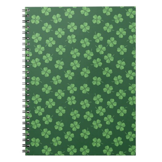 Green Celtic Irish Four Leafed Clovers St. Patrick Notitieboek (Voorkant)