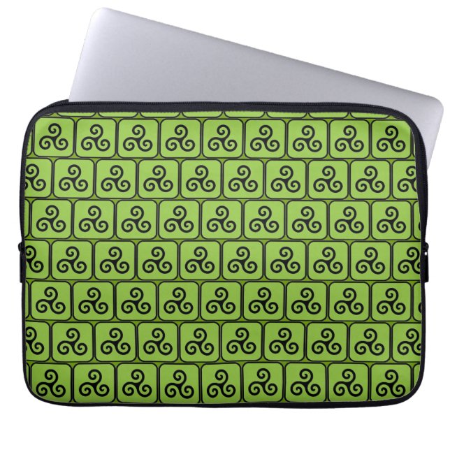Green Celtic Tris Tiled Laptop Sleeve (Voorkant)