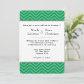 Green Chevron Wedding Invitation Kaart (Staand voorkant)