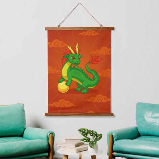 Green Chinese Dragon on Red Hangend Wandkleed (Woonkamer)