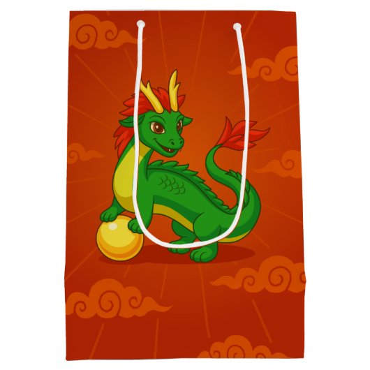 Green Chinese Dragon on Red Medium Cadeauzakje (Achterkant)