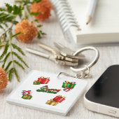 Green Christmas Creature with Gift Boxes Sleutelhanger (Voorkant Rechts)