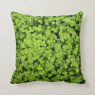 Green Clover Field Pillow Kussen