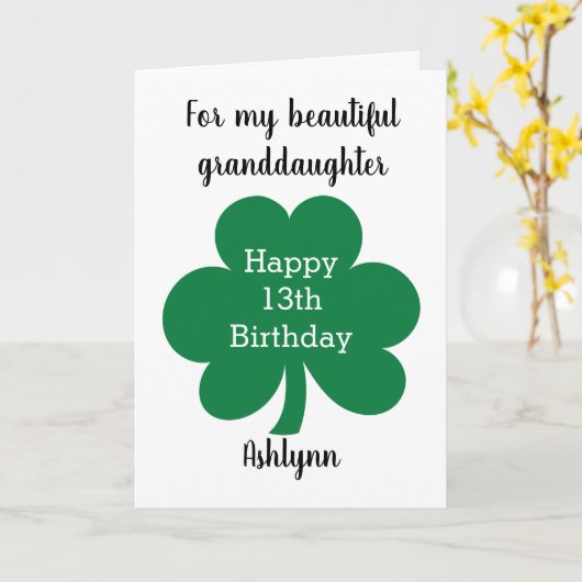 Green Clover Leaf St. Patrick's Day 13th Birthday Kaart (Gele Bloem)