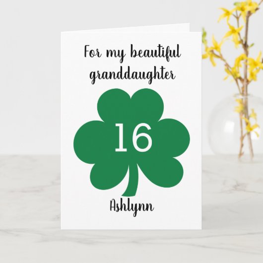 Green Clover Leaf St. Patrick's Day 16th Birthday Kaart (Gele Bloem)