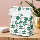 Green Clover Shamrock Pattern St. Patrick's Day Bedankdoosjes