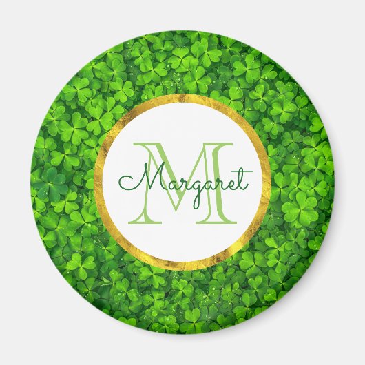 Green Clovers en Faux Gold Foil & Monogram Magneet (Voorkant)