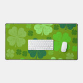 Green Clovers, Lucky Clovers, Saint Patrick's Day Bureaumat (Keyboard & Muis)