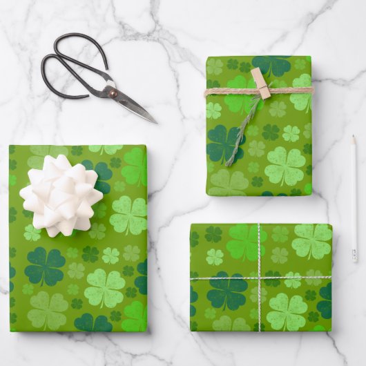 Green Clovers, Lucky Clovers, Saint Patrick's Day Inpakpapier Vel (Voorkant)