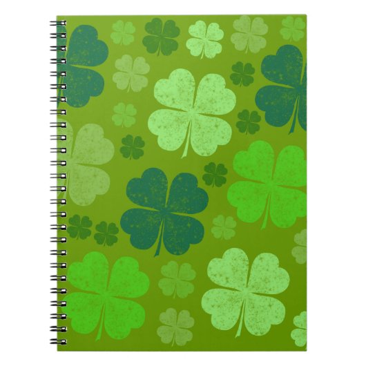 Green Clovers, Lucky Clovers, Saint Patrick's Day Notitieboek (Voorkant)