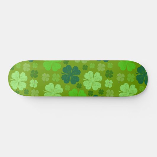 Green Clovers, Lucky Clovers, Saint Patrick's Day Persoonlijk Skateboard (Horizontaal)