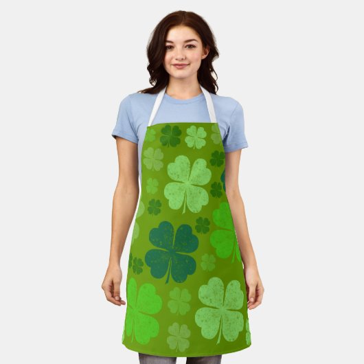 Green Clovers, Lucky Clovers, Saint Patrick's Day Schort (Gedragen)