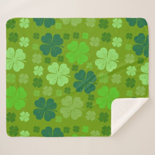 Green Clovers, Lucky Clovers, Saint Patrick's Day Sherpa Deken (Voorkant (horizontaal))