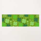 Green Clovers, Lucky Clovers, Saint Patrick's Day Yogamat (Achterkant (horizontaal))