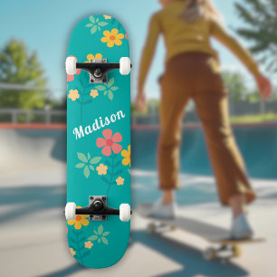 Green Daisy Bouquet Pattern Skateboard