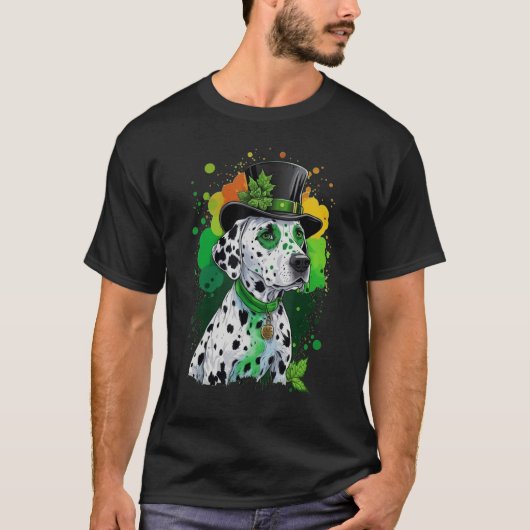 Green Dalmatian shamrock on St Patricks Day Dalmat T-shirt (Voorkant)