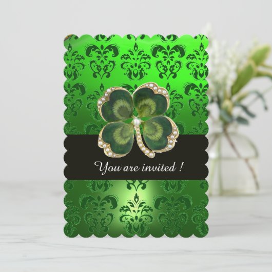 GREEN DAMASK, GOLD SHAMROCK JEWEL MET WITTE PEARLS KAART (Staand voorkant)