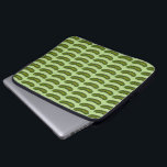 Green Dill Sour Pickle Pickles Foodie Kosher Deli Laptop Sleeve<br><div class="desc">Met een originele markeringsillustratie van een knapperige groene dille. Ideaal voor je favoriete foodie! Zie je niet wat je zoekt? Hulp nodig bij aanpassingen? Neem contact op met Rebecca om iets voor je te ontwerpen.</div>
