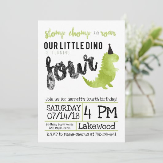 Green Dinosaur Stomp en Chomp Fourth Birthday Kaart (Staand voorkant)