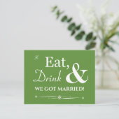 Green Eat Drink We zijn getrouwd Retro Elopement Briefkaart (Staand voorkant)