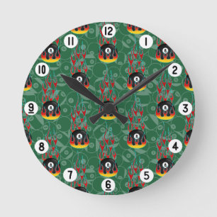 Green Eight Ball Ronde Klok
