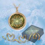 Green Ein Od Milvado over Gold Mandala Goud Vergulden Ketting<br><div class="desc">Verrassend haar met deze verbluffende gouden mandala met de Hebreeuwse woorden Ein Od Milvado,  vertaald als "Er is niets anders dan Him (Hashem)". Creëer een cadeauset met de overeenkomende juwelendoos. U zult onder de indruk zijn van de hoge kwaliteit en levendige kleurenafdrukken. De juwelendoos wordt apart verkocht.</div>