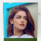 Green Elegant Classy 8 Photo Afstuderen Drieluik Aankondiging (Binnenzijde eerst)