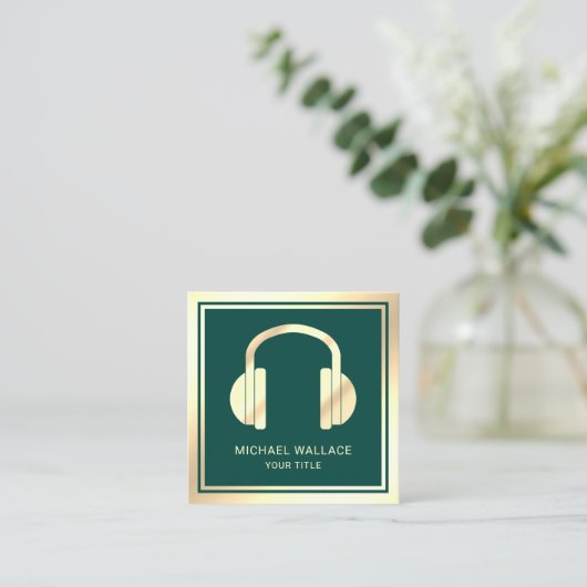 Green Faux Gold Foil Headphones Music DJ Vierkante Visitekaartje (Staand voorkant)