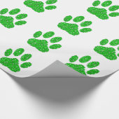 Green Foliage Dog Paw Print Cadeaupapier (Hoek)