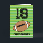 Green Football 18th Birthday Kaart<br><div class="desc">Gepersonaliseerd football 18e verjaardagskaart voor zoon,  kleinzoon,  godson,  enz. De voorzijde is voorzien van een plek waar u zich kunt personaliseren met zijn naam. Een geweldige football verjaardagskaart voor spelers op het football en ventilatoren op het football.</div>