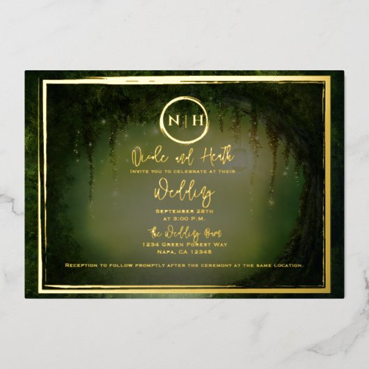 Green Forest Lights Elegant Wedding Gold Folie Uitnodiging (Voorkant)