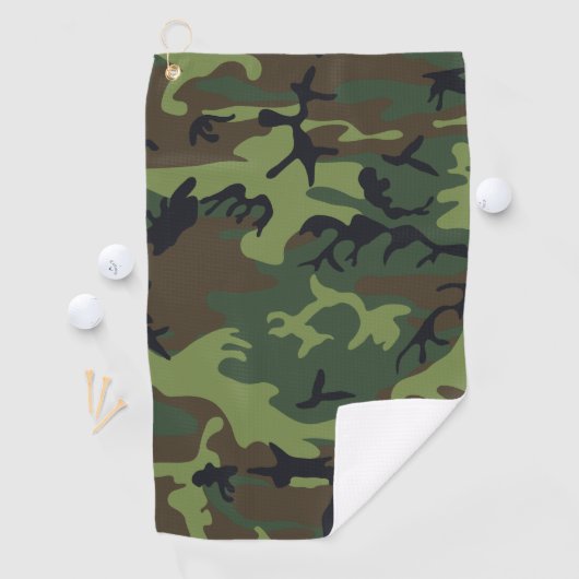 Green Forest Militaire Camo Golfhanddoek (Insitu)