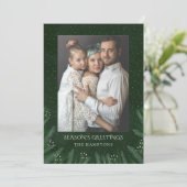 Green Forest Pine Branches Photo Holiday Card Feestdagenkaart (Staand voorkant)