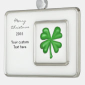 Green Four Leaf Clover Shamrock Verzilverd Omlijst Ornament (Links)